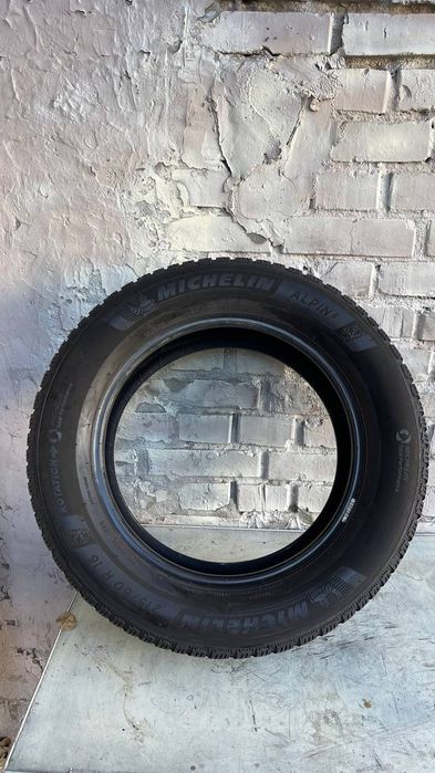 Шини б/у 215 60 R16 Michelin Alpin 6