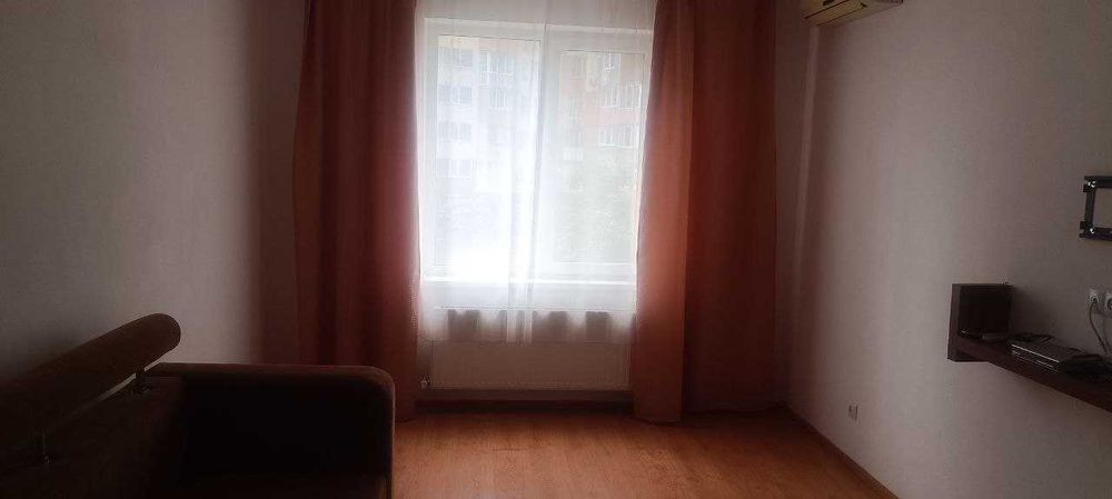 1-комнатная квартира на Таирова в новом доме.