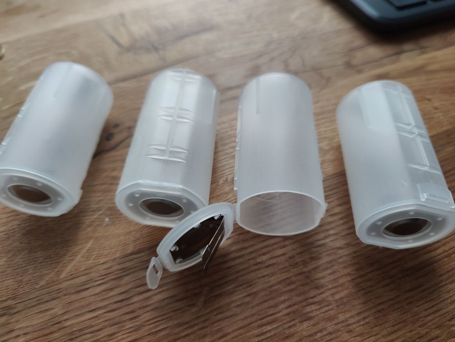 Konwerter baterii lr20 na paluszki