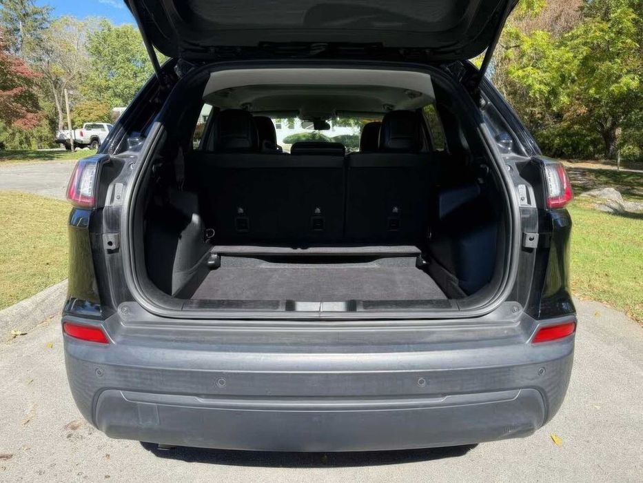 Jeep Cherokee Latitude Plus      2020