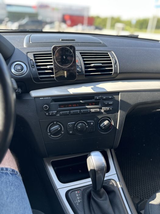 Продам BMW e87 118i