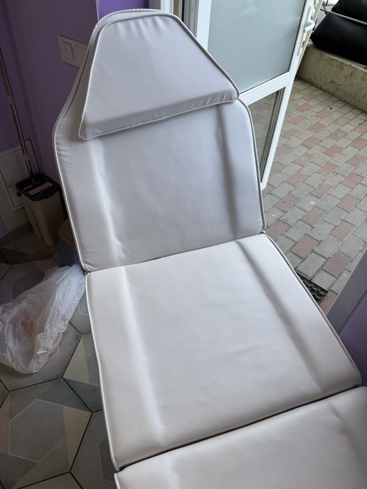 Кушетка педикюрна