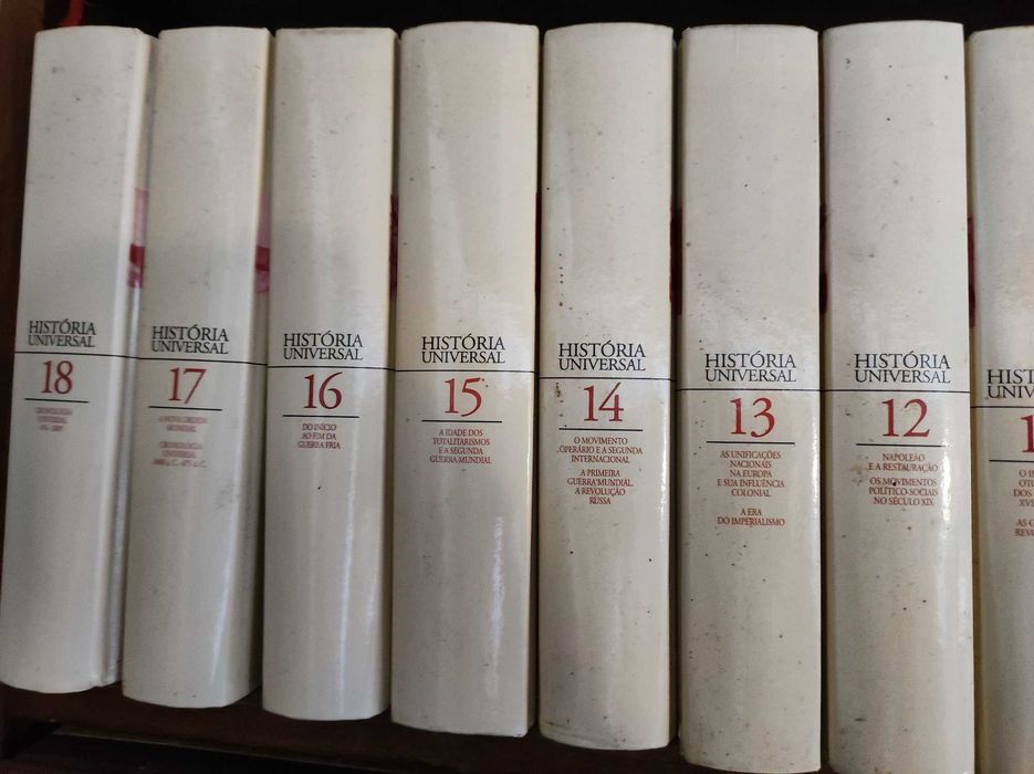 Coleção completa (18 livros) "História Universal"