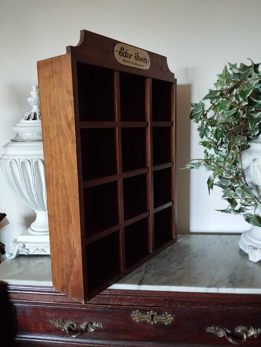 Móvel Expositor "Sabor Jovem - Shirts & Boxerss"