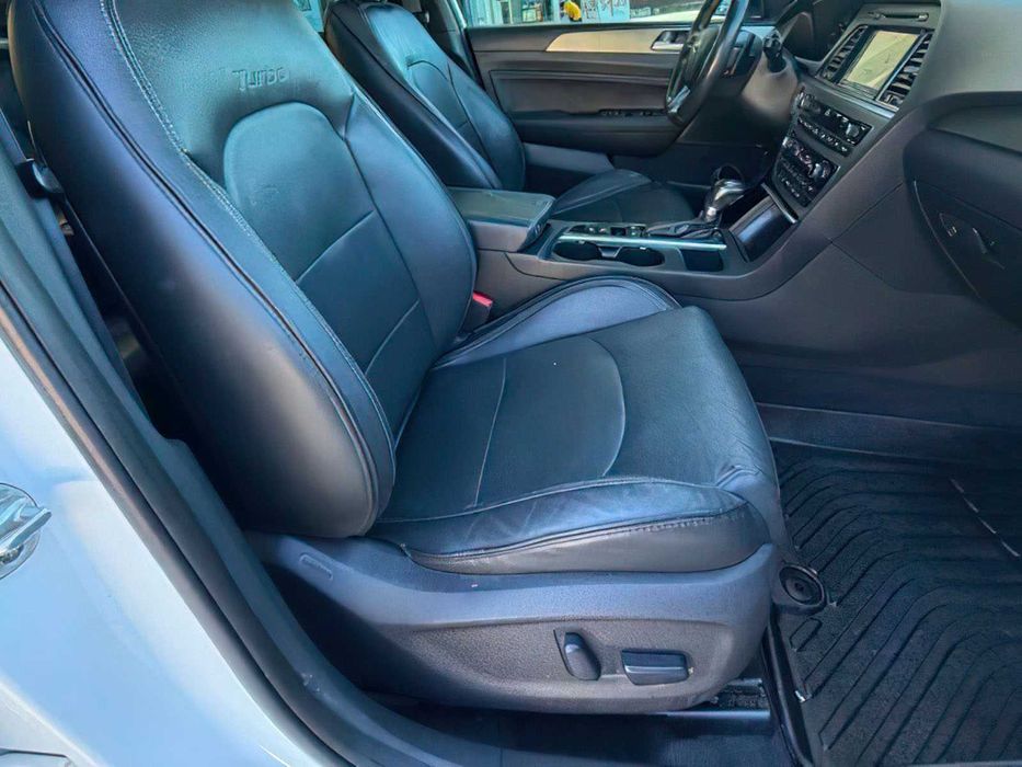 Hyundai Sonata Limited      2017
