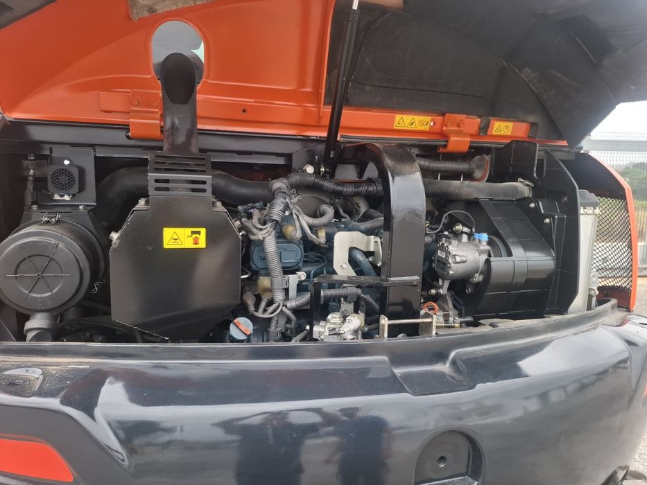Giratória kubota KX080 4a