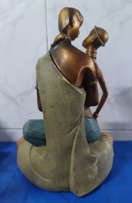 Escultura decorativa casal estilo africano – resina