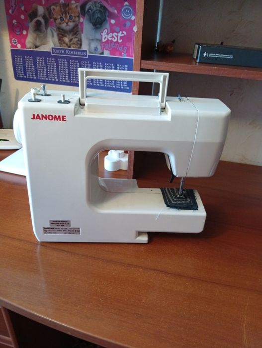 Швейна машинка Janome TC-1206