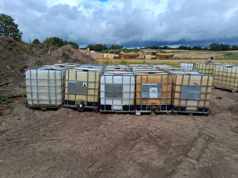 Zbiornik 1000l typu Mauzer na deszczowkę