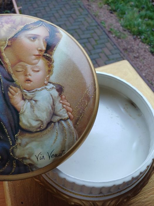 Шкатулка, світильник, піднос