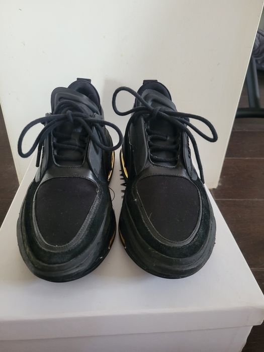 Кросовки женские