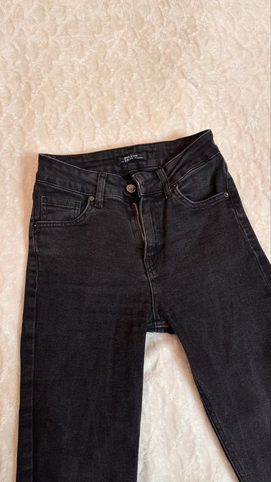 Джинси скіні чорні