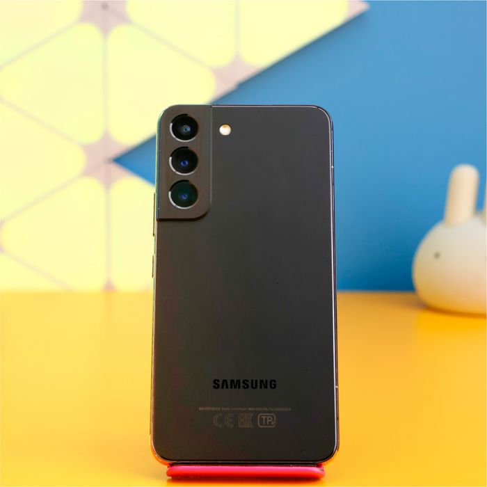 Смартфон Samsung Galaxy S22 5G 2022 8/256GB (177616) Б/У З ГАРАНТІЄЮ