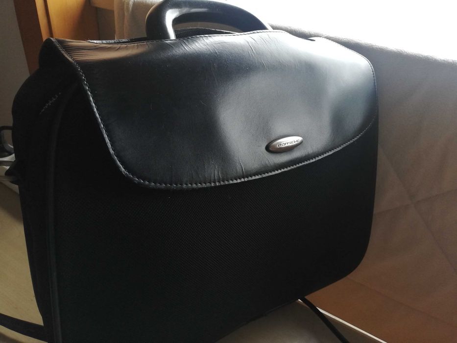 Mala da PORSCHE. Nova, em pele e tecido