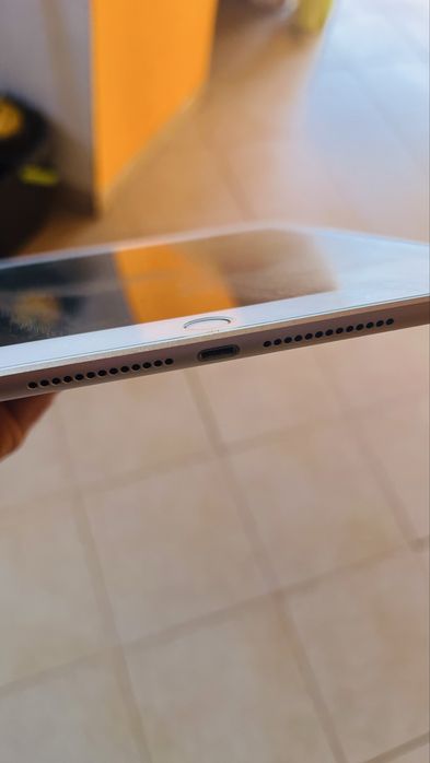 Ipad 5ª geração 128Gb com Entrada para SIM