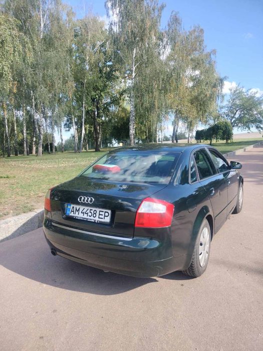Продам Аudi a4 2004рік, бензин 2.0