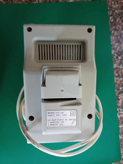 Abre latas elétrico