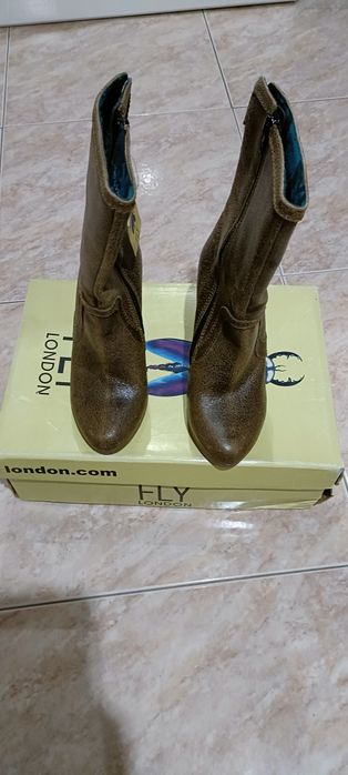 Botas fly castanho n 35