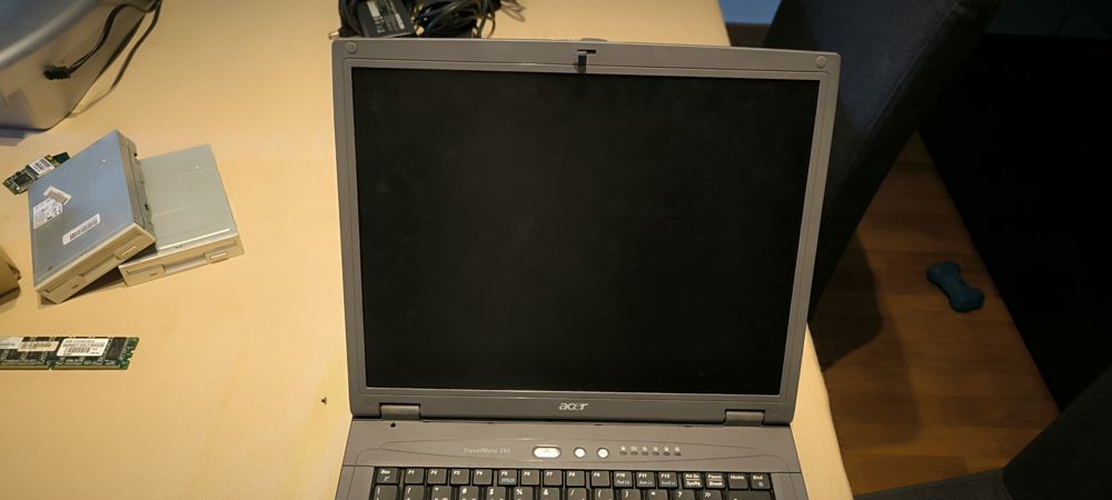 Acer travelmate 290