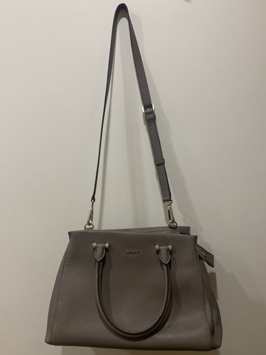 Mala de cor nude - DKNY