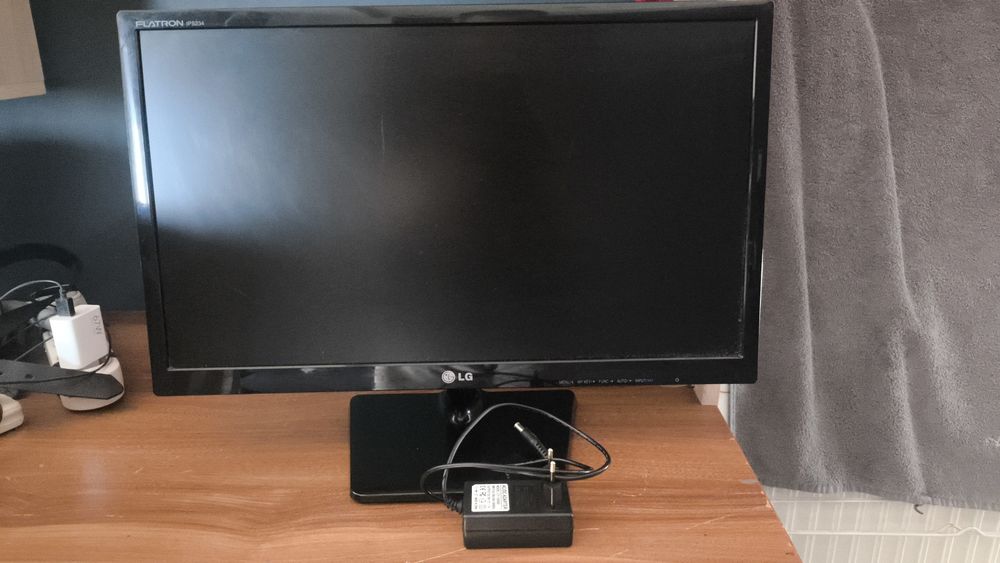 Monitor 23" LG Flatron IPS234V | IPS | Full HD | HDMI | Stan dobry