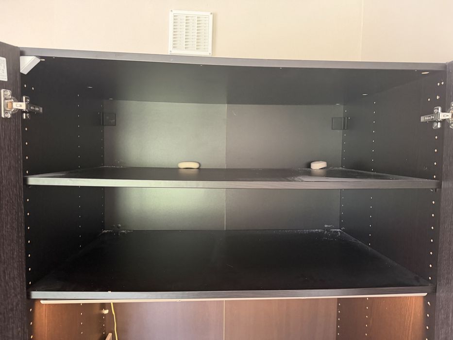 Szafa IKEA PAX 100x60x236 cm / Fronty BERGSBO / Oświetlenie LED / Kosze