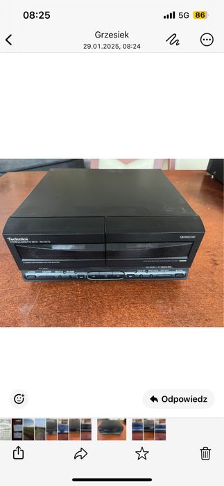 Wieża z kolumnami i glosnikami