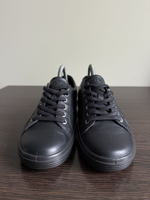 Кеди ECCO SOFT CLASSIC STRATUS BLACK 85762352440 Розмір 40 на 25.5 см Шкіра