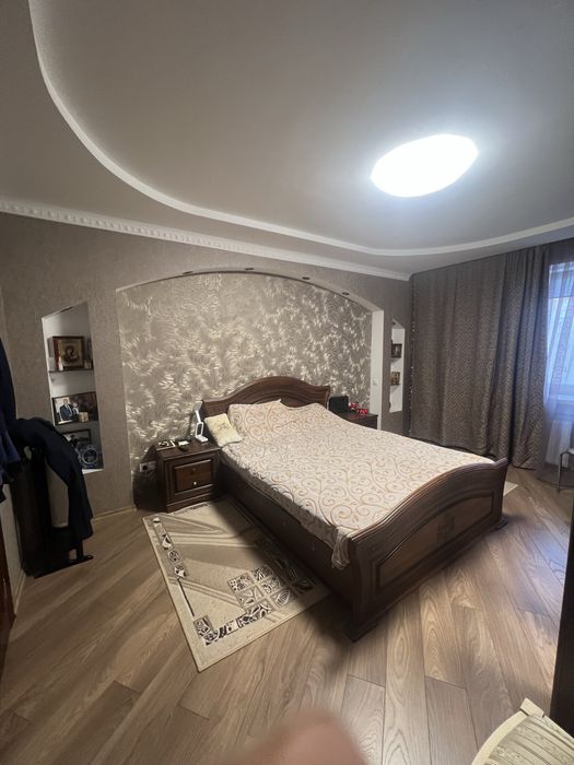 3к гарна якісна в центрі біля парку