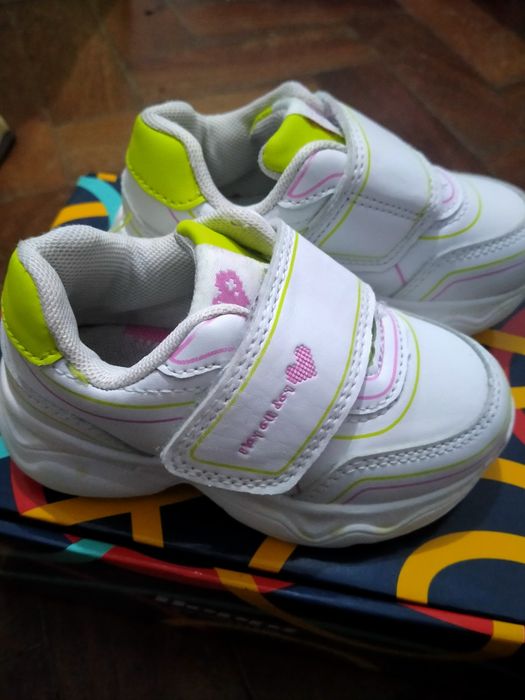 Sapatos de criança