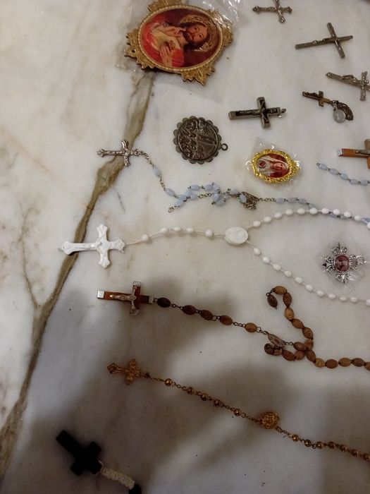 Conjunto de Terços/Pendentes Religiosos