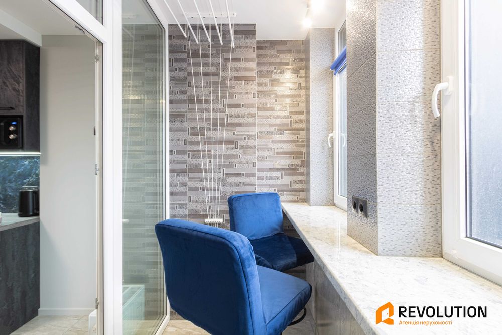 БЕЗ комісії. Оренда 1 км + кухня студія. ЖК Manhattan city. Генератор. 7 поверх