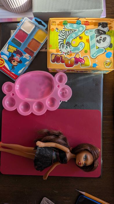 Отдам канцелярию