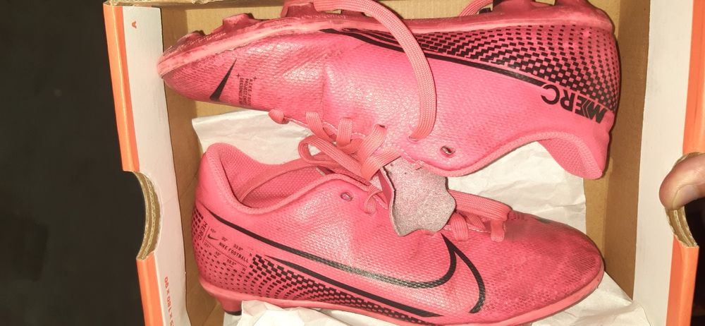 Chuteiras Nike 32