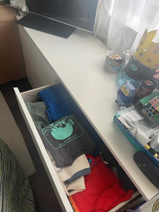 Cómoda MALM IKEA, 6 Gavetas, Branca