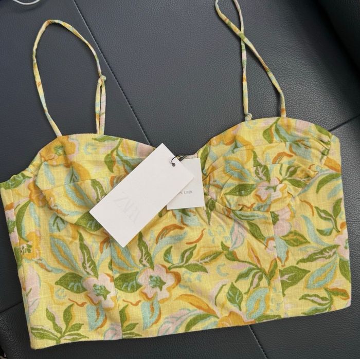 Лляний костюм zara