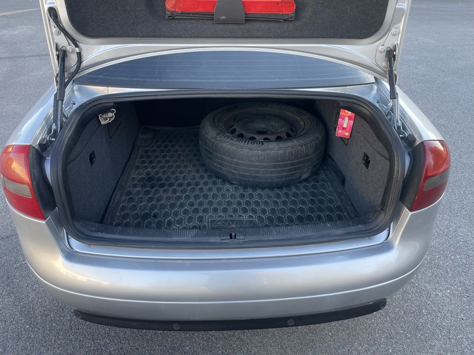 СРОЧНО Продам Ауди А6 С5 1.8Т