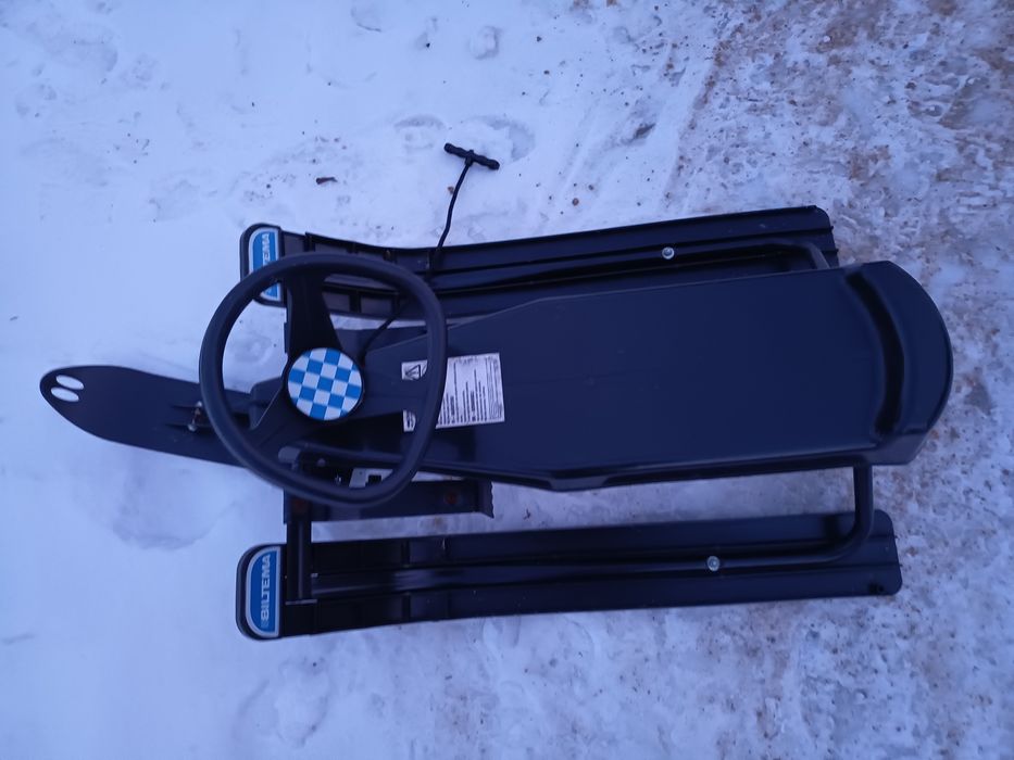 Dziecięce sanki śnieżne z kierownicą