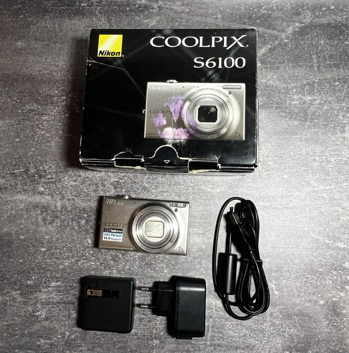 Nikon coolpix s6100
