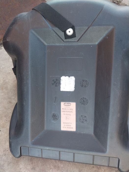 Бустер автокремло Chicco