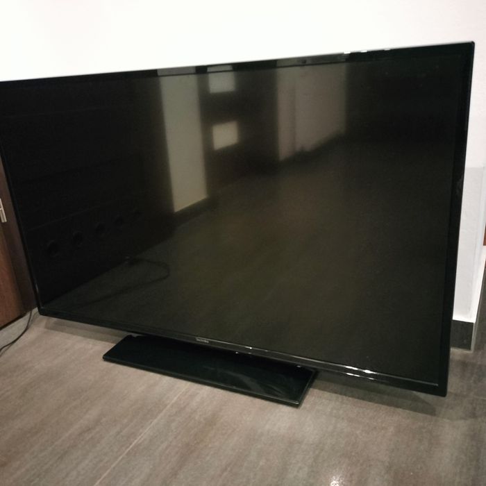 Telewizor TECHNIKA 43 cale