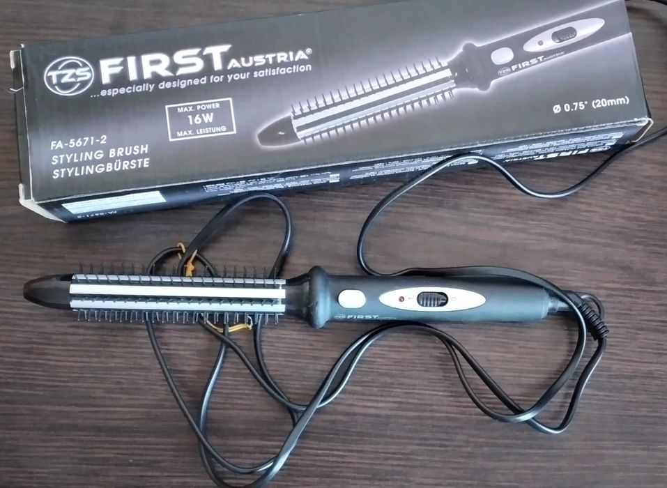 Щітка для укладки волосся