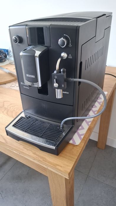 Ekspres ciśnieniowy NIVONA 697