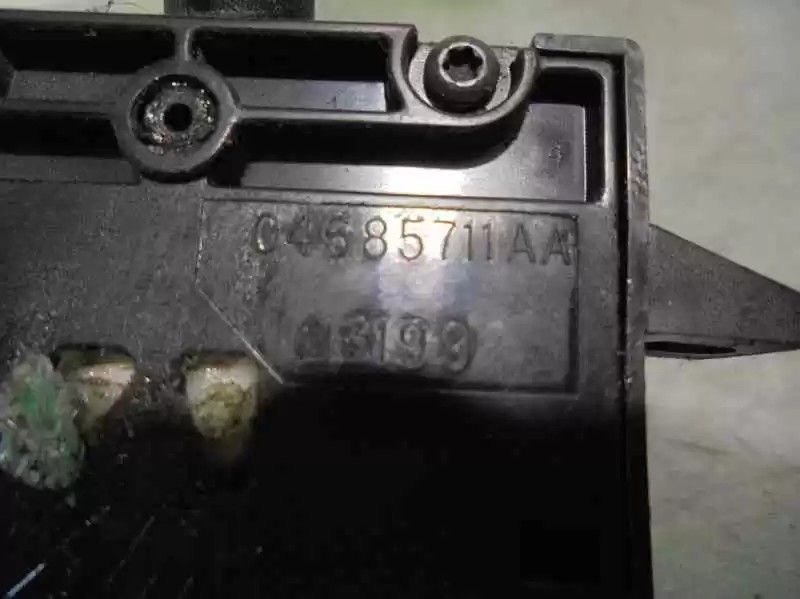 COMANDO LUZES CHRYSLER VOYAGER IV 2001 -04685711AA