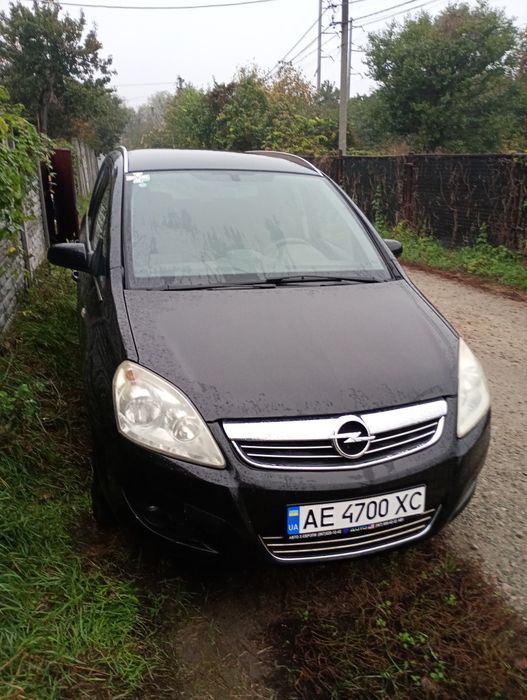 Продам Opel Zafira B