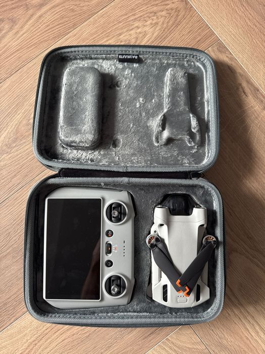 DJI Mini 3 Pro \+ DJI RC \+ bateria \+ etui – komplet