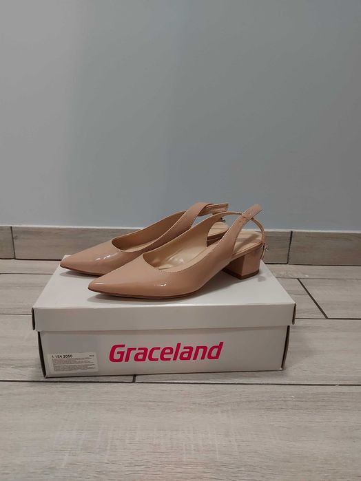 Buty r.36 na delikatnym obcasie