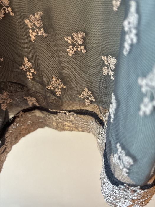 Saia Naf Naf azul escura , cinza e branca