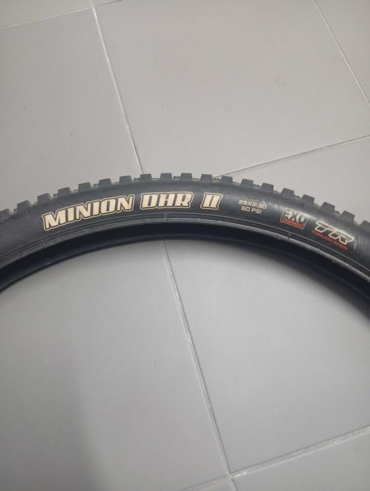 Par Pneus bicicleta 29*2.30 novos