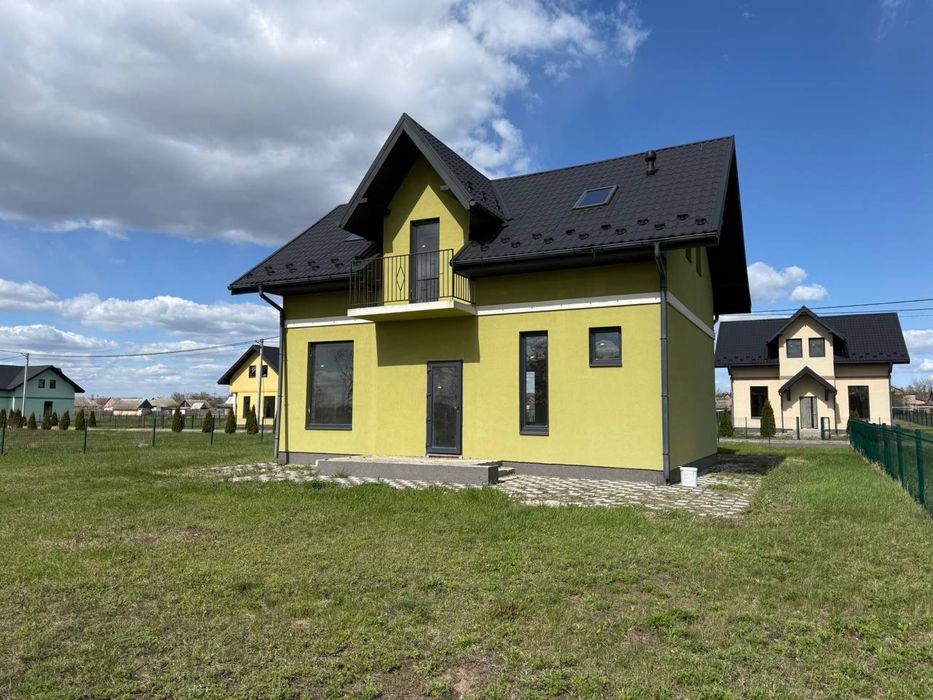 Продаж готового будинку на великій ділянці! Без комісії